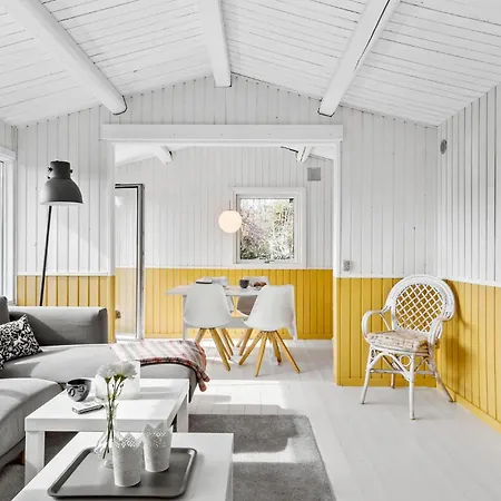 2 Bedroom Stunning In Dom wakacyjny Tisvilde