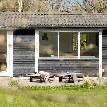 Atemberaubendes Haus Mit 2 Ferienhaus *